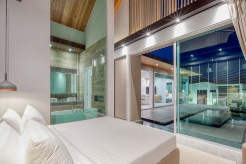 Villa in Phuket, Thailand 3 bedrooms № 160745 - photo 17