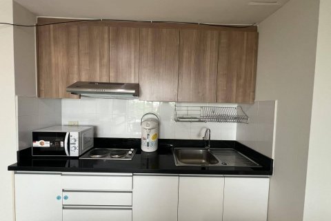 Condo in Chatuchak, Bangkok, Thailand, 3 bedrooms  № 160747 - photo 6