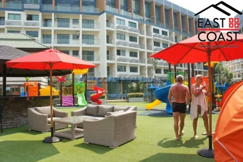 Estudio en el condominio en Jomtien Beach, Pattaya, Tailandia № 212828 - foto 17