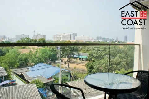 Estudio en el condominio en Jomtien Beach, Pattaya, Tailandia № 212828 - foto 10