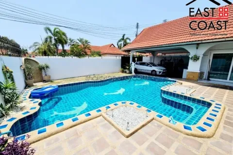 Casa de 3 dormitorios en Jomtien Beach, Pattaya, Tailandia № 212822 - foto 5