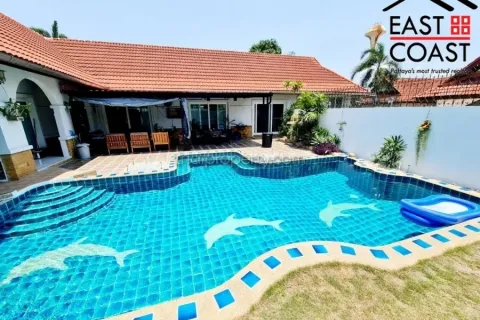 Casa de 3 dormitorios en Jomtien Beach, Pattaya, Tailandia № 212822 - foto 2
