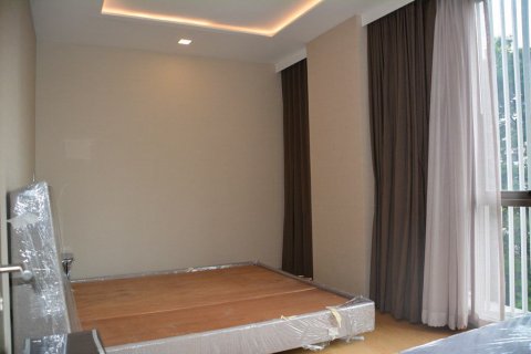 Condo in Watthana, Bangkok, Thailand, 3 bedrooms № 142225 - photo 9