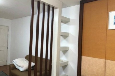 Студия в кондо в Сампхантхавонге, Бангкок, Таиланд № 142226 - фото 4