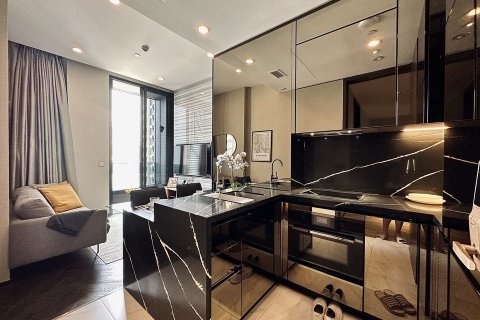 Condo in Bangkok, Thailand, 1 bedroom  № 143310 - photo 3