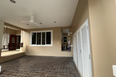 House in Watthana, Bangkok, Thailand 6 bedrooms № 156581 - photo 3