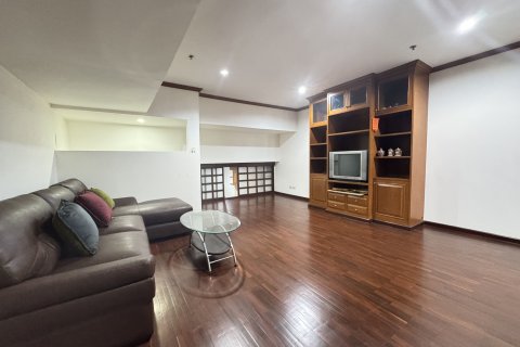 Condo à Chatuchak, Bangkok, Thaïlande, 3 chambres  № 156582 - photo 20