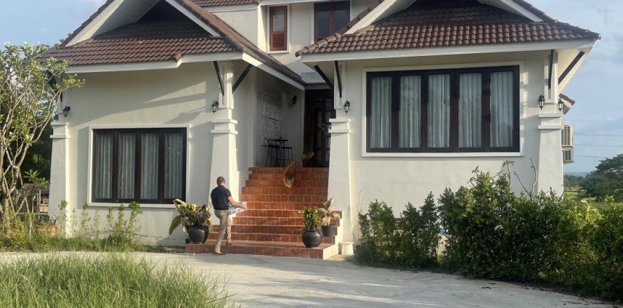 Дом в Сикхио, Таиланд с 3 спальнями  № 137931