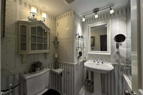 Кондоминиум с 2 спальнями в Клонг Тоэй, Бангкок, Таиланд № 147721 - фото 10