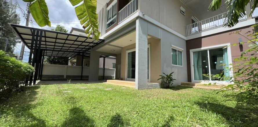House in Phuket, Thailand 4 bedrooms № 147720