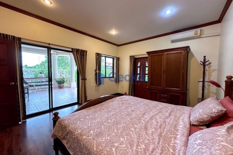 House in Pattaya, Thailand 4 bedrooms № 197100 - photo 15