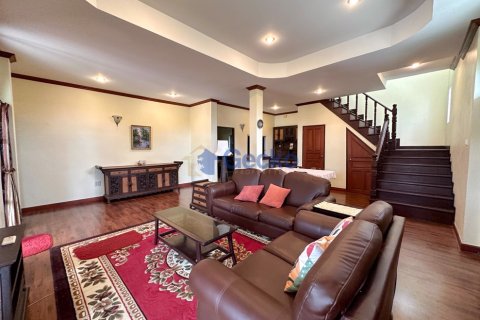 House in Pattaya, Thailand 4 bedrooms № 197100 - photo 27