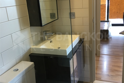 Condo in Bangkok, Thailand, 3 bedrooms  № 185199 - photo 3