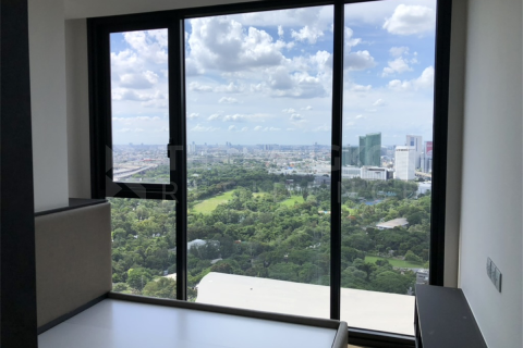 Condo in Bangkok, Thailand, 3 bedrooms  № 185199 - photo 9