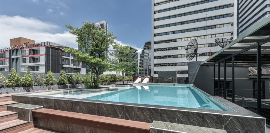Condo in Bangkok, Thailand, 3 bedrooms № 185195