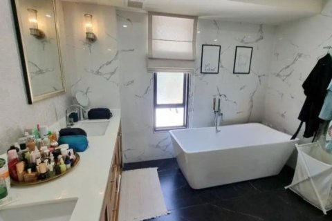 Вилла в Кату, Таиланд с 4 спальнями  № 167543 - фото 11