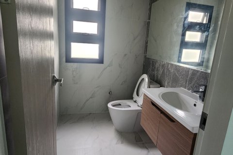 House in Phuket, Thailand 3 bedrooms № 156463 - photo 27