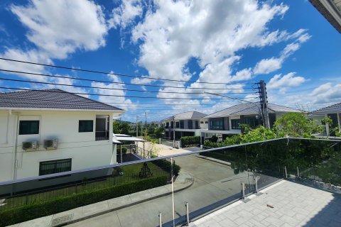 House in Phuket, Thailand 3 bedrooms № 156463 - photo 17