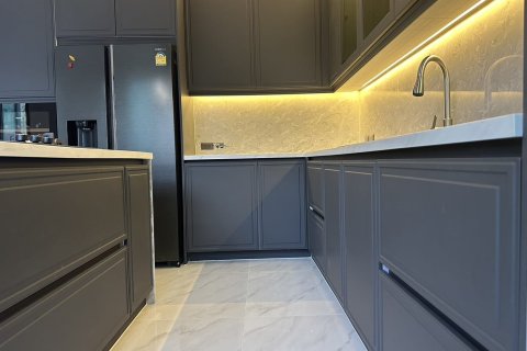 House in Phuket, Thailand 3 bedrooms № 156463 - photo 14