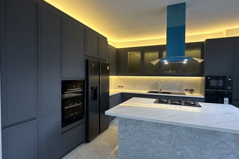 House in Phuket, Thailand 3 bedrooms № 156463 - photo 13