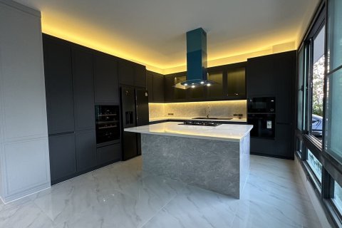 House in Phuket, Thailand 3 bedrooms № 156463 - photo 12