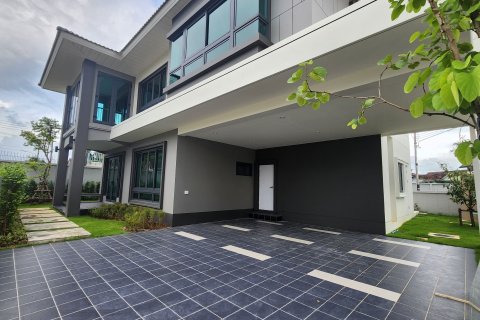 House in Phuket, Thailand 3 bedrooms № 156463 - photo 18