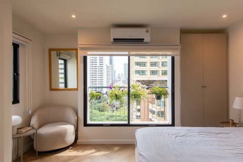 Condo in Watthana, Bangkok, Thailand, 2 bedrooms № 156465 - photo 9