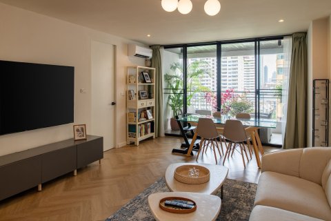 Condo in Watthana, Bangkok, Thailand, 2 bedrooms № 156465 - photo 5