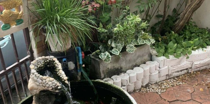 Townhouse in Suan Luang, Bangkok, Thailand 3 bedrooms № 156462