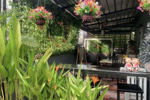 Townhouse in Suan Luang, Bangkok, Thailand 3 bedrooms № 156462 - photo 2