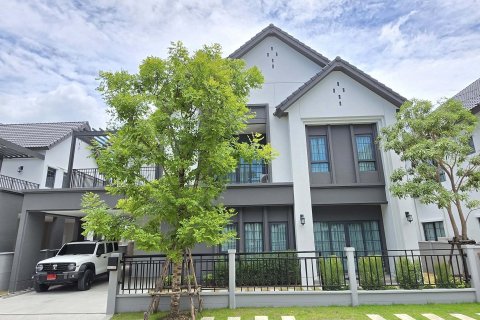 Дом в Банг Каео, Таиланд с 4 спальнями  № 167304