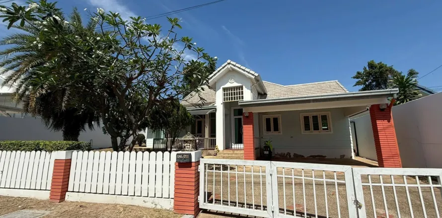 Villa in Hua Hin, Thailand 3 bedrooms № 167307