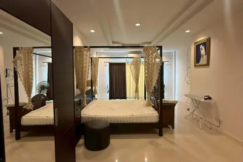 Villa in Hua Hin, Thailand 3 bedrooms № 167307 - photo 6