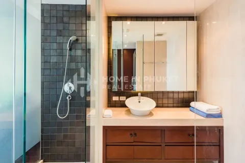 Condo in Phuket, Thailand, 2 bedrooms  № 153920 - photo 12