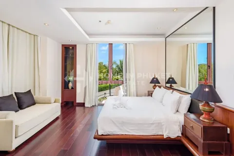 Condo in Phuket, Thailand, 2 bedrooms  № 153920 - photo 1