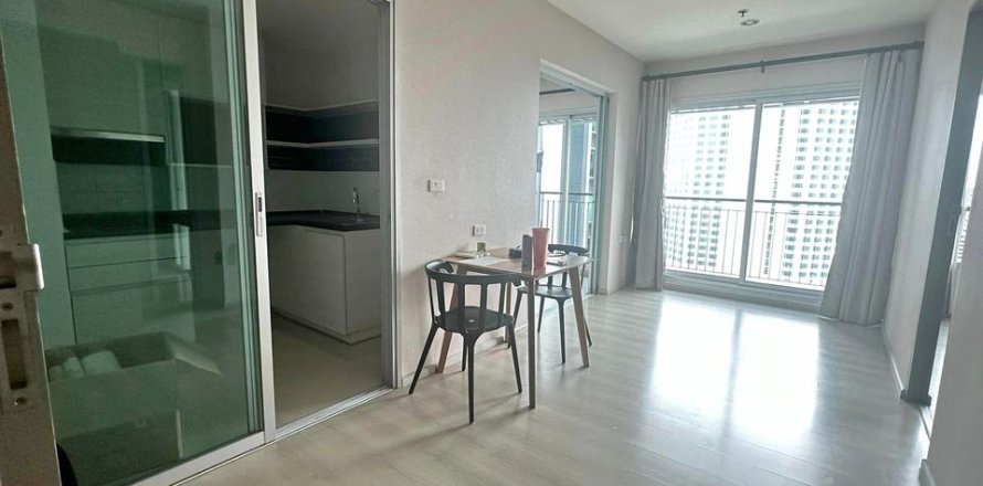 Condo in Bangkok, Thailand, 2 bedrooms  № 157673