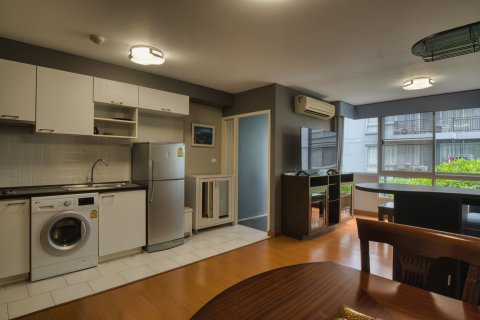 Studio in the Condo in Yan Nawa, Bangkok, Thailand  № 138670 - photo 4