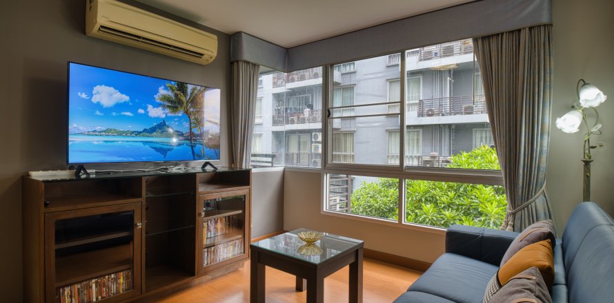 Studio in the Condo in Yan Nawa, Bangkok, Thailand  № 138670