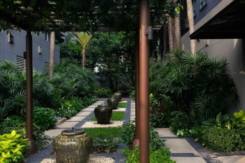 Studio in the Condo in Yan Nawa, Bangkok, Thailand  № 138670 - photo 17