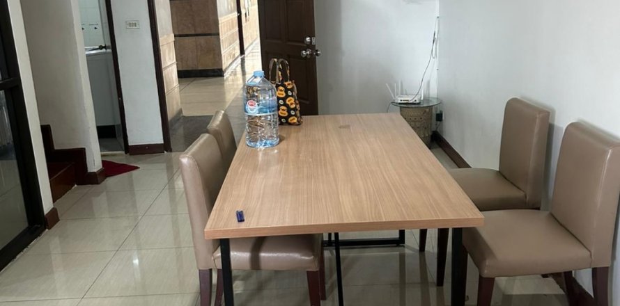 Condo à Watthana, Bangkok, Thaïlande, 2 chambres № 138669