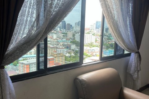 Condo à Watthana, Bangkok, Thaïlande, 2 chambres № 138669 - photo 6