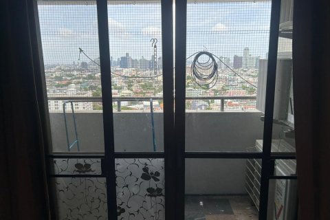 Condo à Watthana, Bangkok, Thaïlande, 2 chambres № 138669 - photo 14