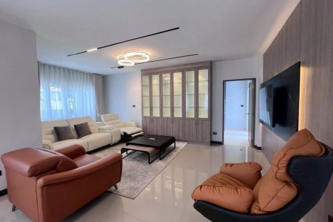 Villa in Pattaya, Thailand 5 Schlafzimmer № 222786 - Foto 4