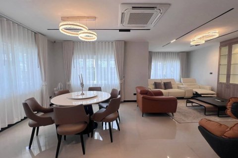 Villa in Pattaya, Thailand 5 Schlafzimmer № 222786 - Foto 5