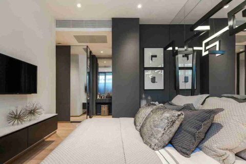 Condo in Bangkok, Thailand, 3 bedrooms № 183440 - photo 18