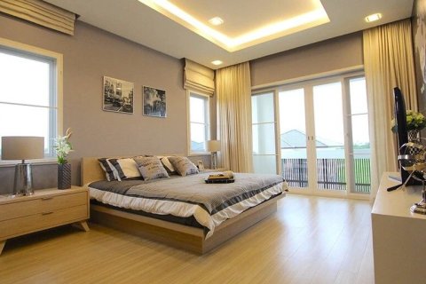 Maison à San Sai, Thaïlande 4 chambres № 154445 - photo 6