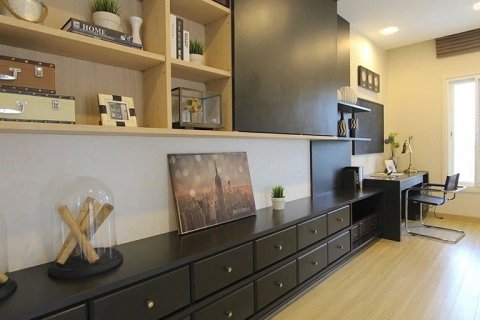 Maison à San Sai, Thaïlande 4 chambres № 154445 - photo 5