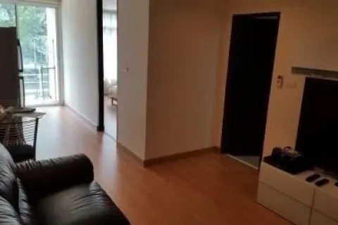 Студия в кондо в Ваттхане, Бангкок, Таиланд № 154444 - фото 1