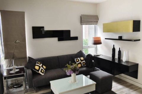 Condo in Bangkok, Thailand, 2 bedrooms  № 144650 - photo 5