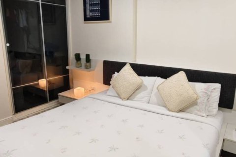 Condo in Bangkok, Thailand, 2 bedrooms  № 144650 - photo 7